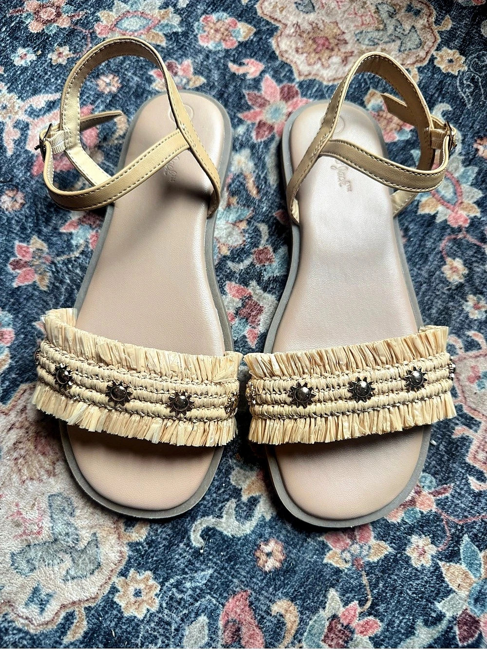 Cat & Jack Embellished Flat Sandals Girls Size 4 Brand New